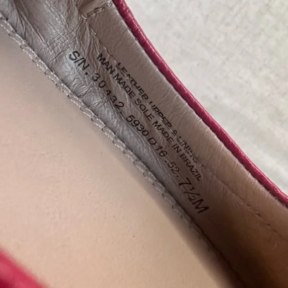 Tory Burch Red Flats with Gold Logo - Picture 9 of 9